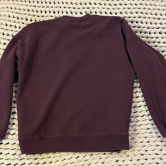 Still Here NYC sweatshirt - Picture 4 of 9